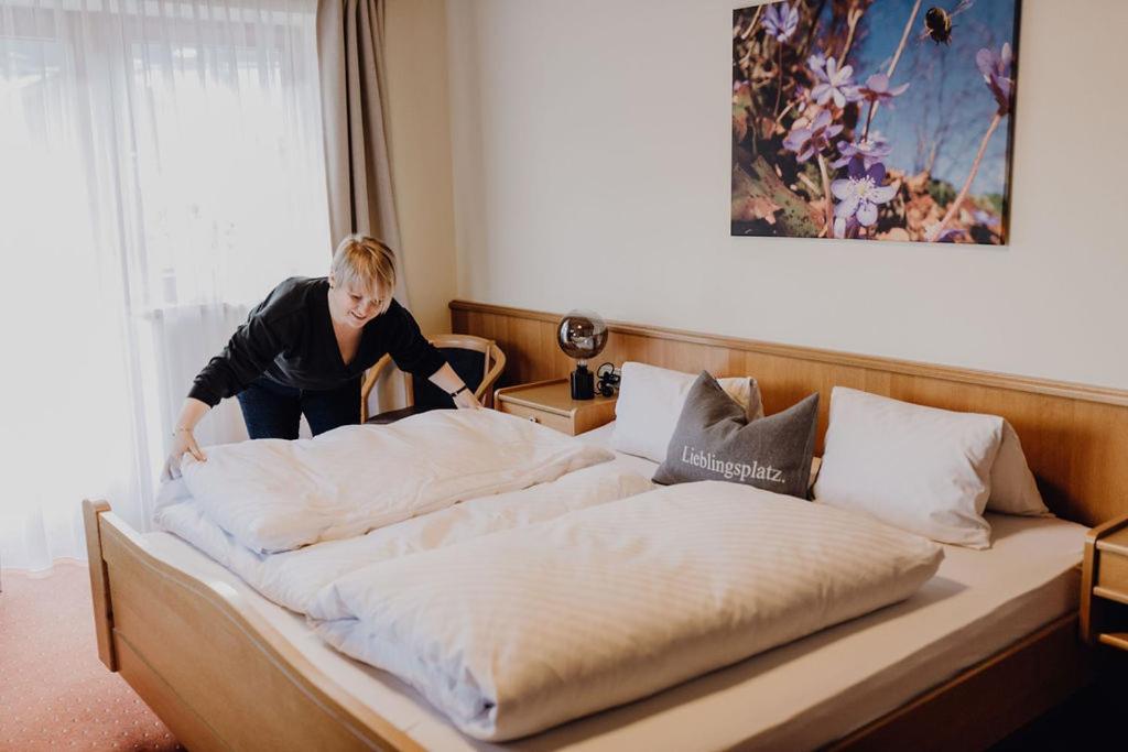 Dorfcafe Unken Hotelpension Swirtshaus Im Dorf المظهر الخارجي الصورة