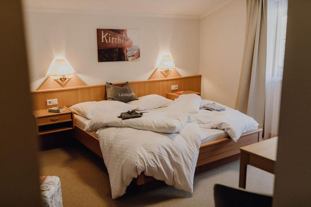 Dorfcafe Unken Hotelpension Swirtshaus Im Dorf المظهر الخارجي الصورة