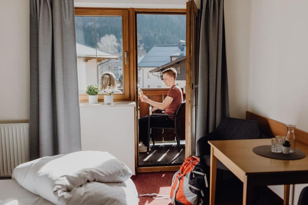 Dorfcafe Unken Hotelpension Swirtshaus Im Dorf المظهر الخارجي الصورة